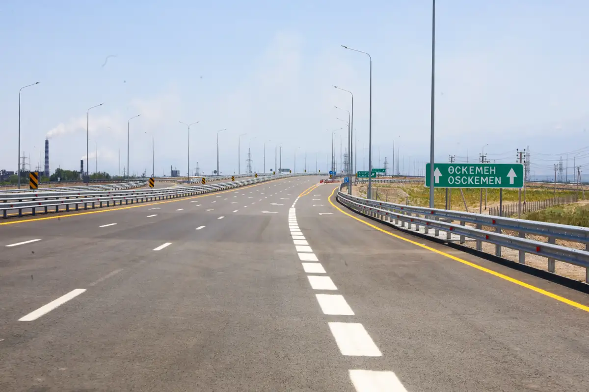 Kazakhstan's New Heavy-Duty Tr